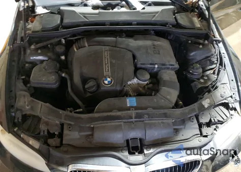 2011 BMW 335 Xi z USA, uszkodzony, nr VIN WBAKF9C56BE618946